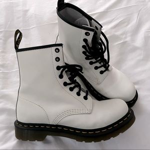 Dr.Martens, wmns size 7, white boots